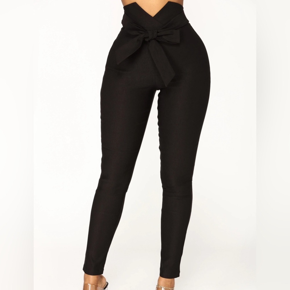 Knot your girl pants- Black